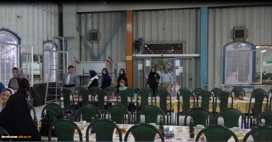 به همت مدیریت استانی دانشگاه فرهنگیان کردستان برگزار شد:

ضیافت افطاری با حضور پیشکسوتان ، اساتید و کارکنان   دانشگاه فرهنگیان کردستان  به روایت تصویر  12