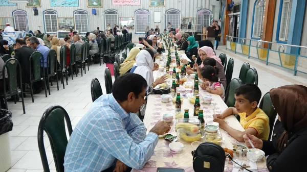 به همت مدیریت استانی دانشگاه فرهنگیان کردستان برگزار شد:

ضیافت افطاری با حضور پیشکسوتان ، اساتید و کارکنان   دانشگاه فرهنگیان کردستان  به روایت تصویر  5