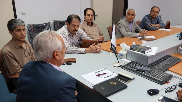 در مدیریت دانشگاه فرهنگیان کردستان برگزار شده:

جلسه هم اندیشی اعضای هیات علمی تطبیقی  دانشگاه با دکتر معروفی مدیریت استانی 2