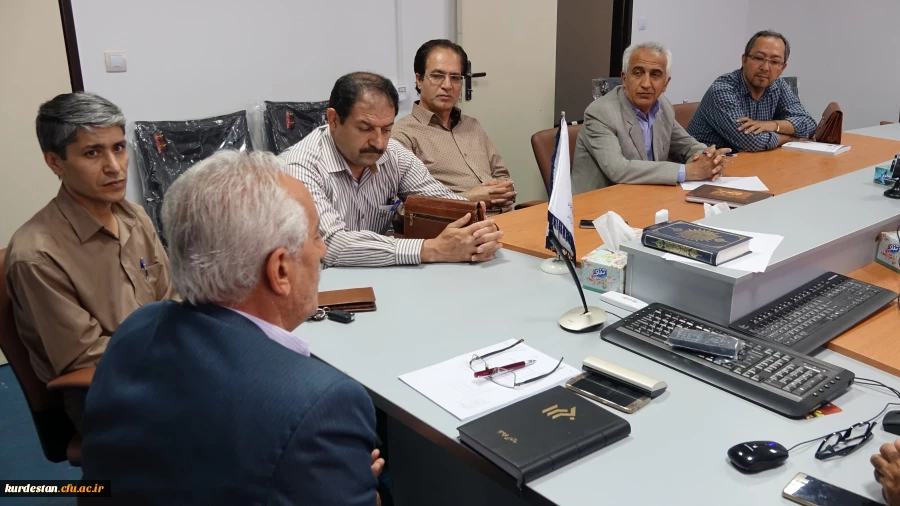 در مدیریت دانشگاه فرهنگیان کردستان برگزار شده:

جلسه هم اندیشی اعضای هیات علمی تطبیقی  دانشگاه با دکتر معروفی مدیریت استانی 2