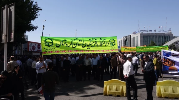 گزارش تصویری:

حضور دانشجویان، اساتید و کارکنان دانشگاه فرهنگیان در راهپیمایی روز قدس 4