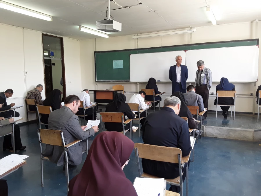 بازدید دکتر معروفی از روند برگزاری امتحانات پایان ترم  پردیس مدرس سنندج 2
