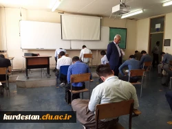 بازدید دکتر معروفی از روند برگزاری امتحانات پایان ترم  پردیس مدرس سنندج 5