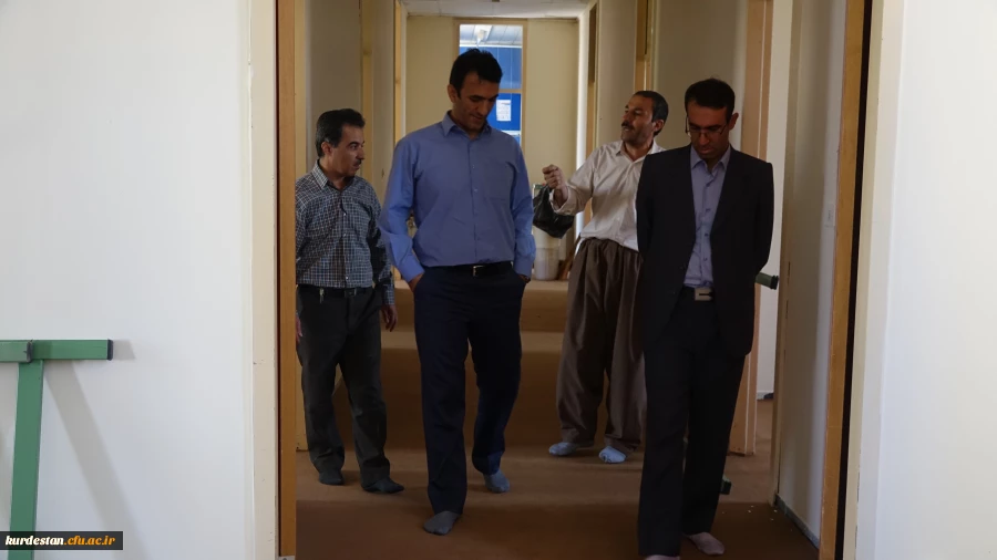 در راستای اقدامات عمرانی انجام شد: 

بازدید دکتر معروفی از مراحل پایانی موکت فرش خوابگاه های  پردیس شهید مدرس 4