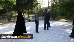 در ابازدید دکتر معروفی انجام شد:

انجام مراحل موزاییک فرش محوطه فضای سبز پردیس بنت الهدی صدر سنندج 2