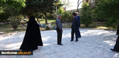 در بازدید دکتر معروفی انجام شد:

انجام مراحل موزاییک فرش محوطه فضای سبز پردیس بنت الهدی صدر سنندج
