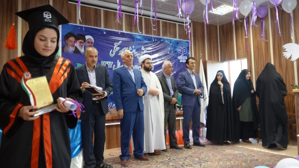 در پردیس بنت الهدی صدر برگزار شد:

جشن دانش آموختگی دانشجویان ورودی 92 دانشگاه فرهنگیان کردستان 6