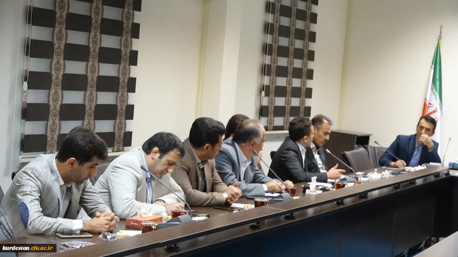 در  مدیریت دانشگاه فرهنگیان کردستان برگزار شد:

جلسه هم اندیشی مامورین آموزشی پردیس های استان با دکتر معروفی 
 2