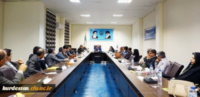 در مدیریت دانشگاه فرهنگیان کردستان برگزار شد:

جلسه هم اندیشی  اعضاء هیات علمی پردیس های استان با دکتر معروفی