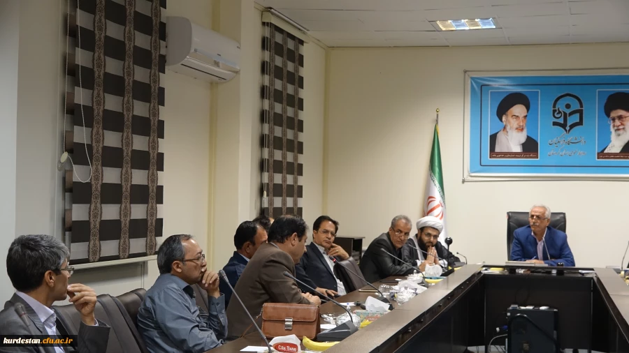 در مدیریت دانشگاه فرهنگیان کردستان برگزار شد:

جلسه هم اندیشی  اعضاء هیات علمی پردیس های استان با دکتر معروفی
 5