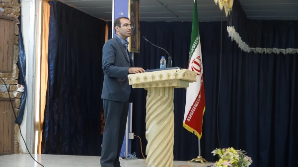 در پردیس شهید مدرس سنندج برگزار شد:

آیین آغاز سال تحصیلی دانشجویان جدید الورود دانشگاه فرهنگیان کردستان 6