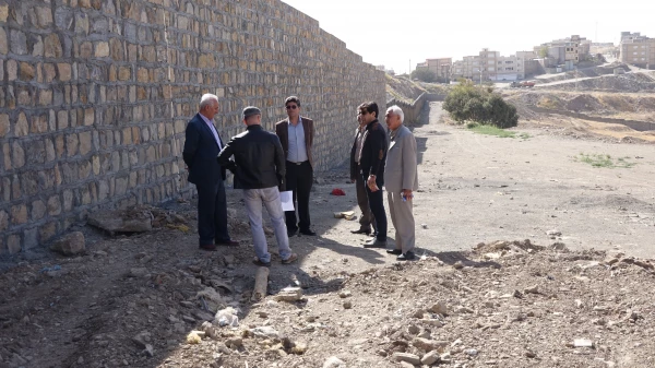 با حضور دکتر معروفی :

مراحل تحویل موقت دیوار محوطه دانشگاه فرهنگیان کردستان انجام شد
 4