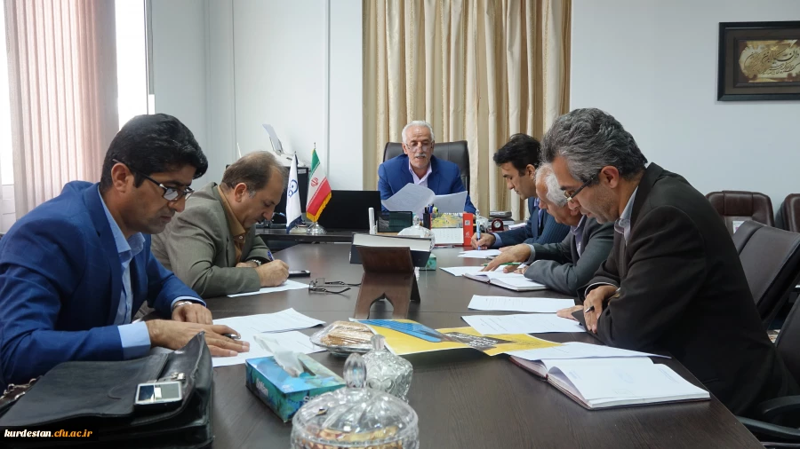 در مدیریت دانشگاه فرهنگیان کردستان برگزار شد:

اولین جلسه کمیته اجرایی همایش کشوری آموزش علوم اجتماعی 3