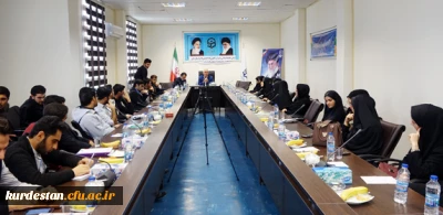 دکتر معروفی در اولین جلسه استانی دبیران کانون ها، انجمن ها، و تشکل های دانشجویان دانشگاه فرهنگیان کردستان :

دانشجو محور همه فعالیت های دانشگاه فرهنگیان است.