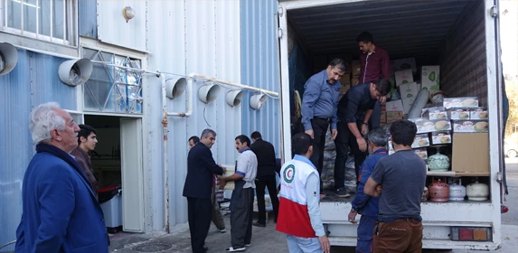 ارسال محموله کمک های دانشگاه فرهنگیان کردستان به زلزله زدگان  استان کرمانشاه 2