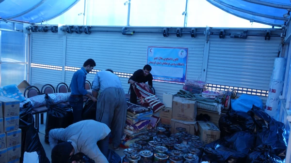 ارسال محموله کمک های دانشگاه فرهنگیان کردستان به زلزله زدگان  استان کرمانشاه 3