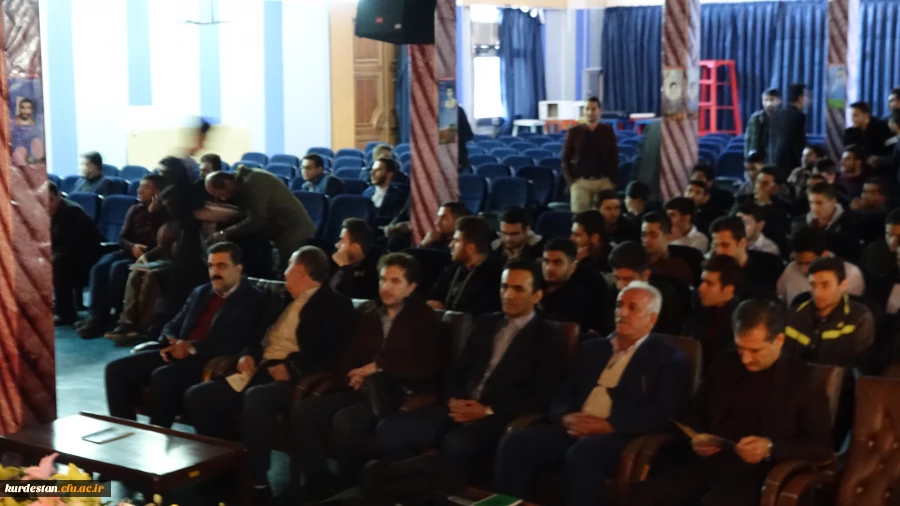 به روایت تصویر 

16 آذر روز دانشجو در پردیس های دانشگاه فرهنگیان کردستان  6