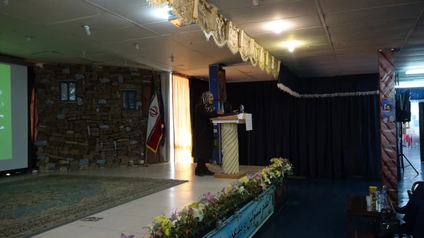 با سخنرانی پرفسور زهرا گویا:

دانشگاه فرهنگیان کردستان میزبان برجسته ترین چهره آموزش ریاضی ایران   3