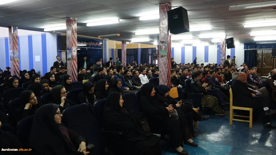 با سخنرانی پرفسور زهرا گویا:

دانشگاه فرهنگیان کردستان میزبان برجسته ترین چهره آموزش ریاضی ایران   7