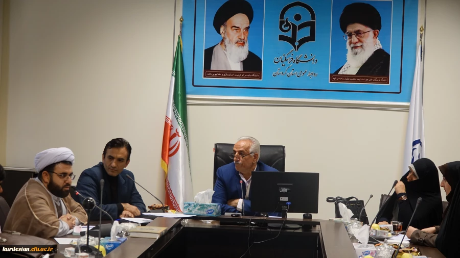 در مدیریت استانی برگزار شد:

سومین جلسه شورای فرهنگی اجتماعی مدیریت دانشگاه فرهنگیان کردستان 4