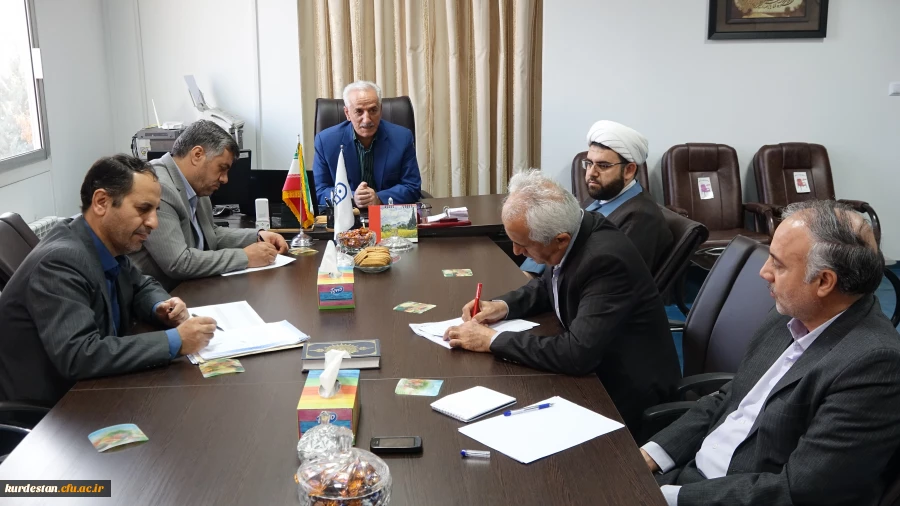 در مدیریت استانی برگزار شد:

اولین جلسه ستاد شاهد و ایثارگران مدیریت دانشگاه فرهنگیان استان کردستان
 3