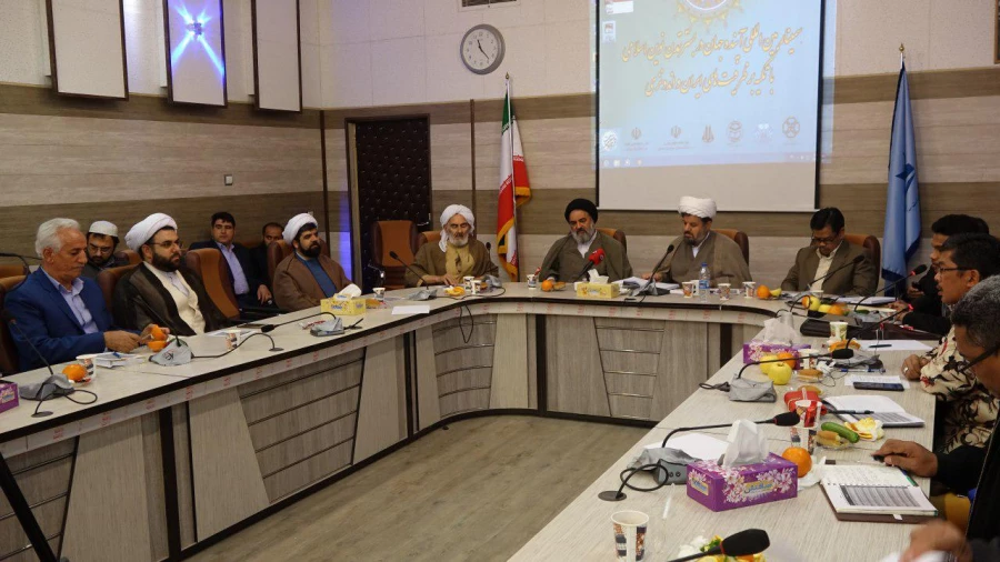 رییس دانشگاه فرهنگیان کردستان در سمینار بین المللی «آینده جهان در بستر تمدن نوین اسلامی با تکیه بر ظرفیت های ایران و اندونزی» عنوان کرد:

تدوین سند تحول بنیادین نظام آموزش و پرورش گامی بلند در راستای احیای تمدن اسلامی 3