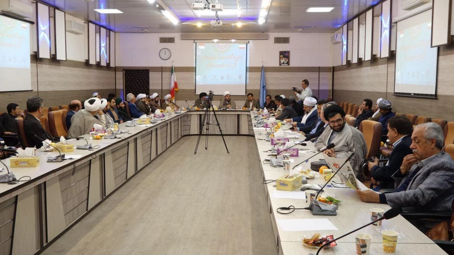 رییس دانشگاه فرهنگیان کردستان در سمینار بین المللی «آینده جهان در بستر تمدن نوین اسلامی با تکیه بر ظرفیت های ایران و اندونزی» عنوان کرد:

تدوین سند تحول بنیادین نظام آموزش و پرورش گامی بلند در راستای احیای تمدن اسلامی 3