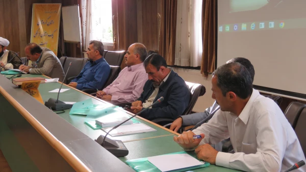 گزارش تصویری 

جلسه هم اندیشی با موضوع " اندیشه های امام (ره) 2