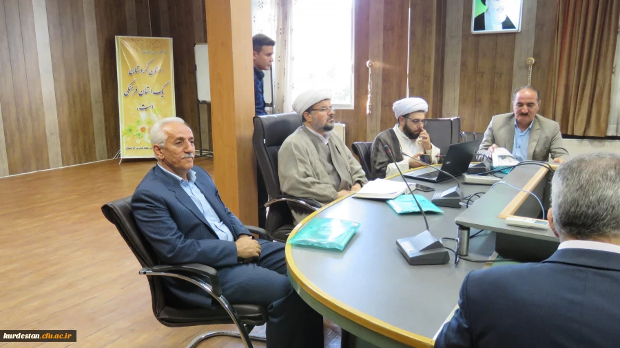 گزارش تصویری 

جلسه هم اندیشی با موضوع " اندیشه های امام (ره) 2