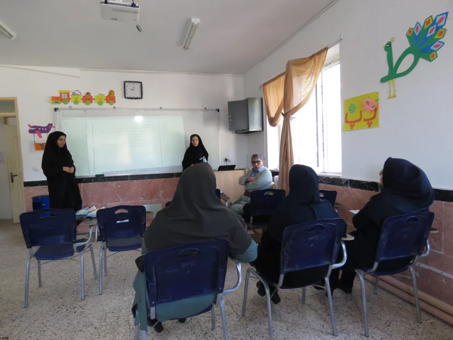 در پردیس بنت الهدی صدر:

جلسه دفاع کارورزی دانشجو معلمان برگزار شد 2