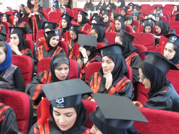 در پردیس بنت الهدی صدر برگزار شد:

جشن دانش آموختگی دانشجویان ورودی 93 دانشگاه فرهنگیان کردستان 11