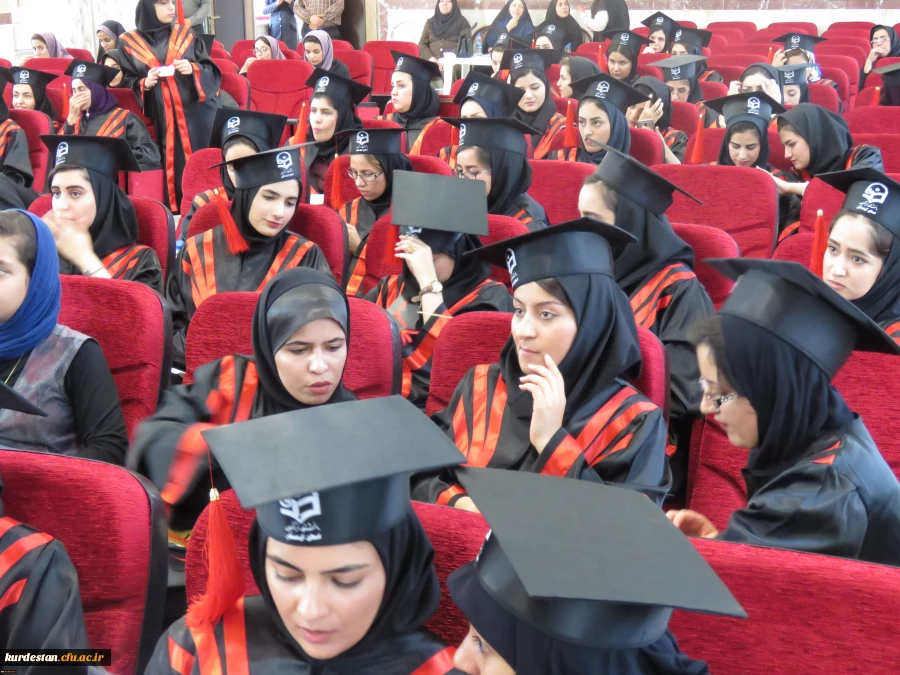 در پردیس بنت الهدی صدر برگزار شد:

جشن دانش آموختگی دانشجویان ورودی 93 دانشگاه فرهنگیان کردستان 11