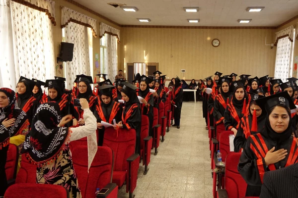 در پردیس بنت الهدی صدر برگزار شد:

جشن دانش آموختگی دانشجویان ورودی 93 دانشگاه فرهنگیان کردستان 13