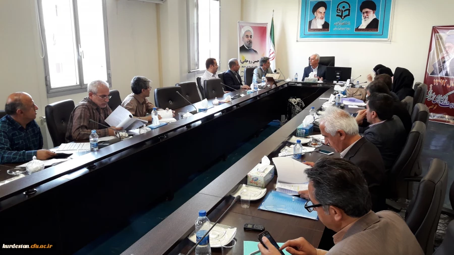 در سالن کنفرانس مدیریت امور پردیس های استان کردستان برگزار شد

کارگروه اجرایی، برگزاری مصاحبه ی پذیرفته شدگان چند برابر ظرفیت استخدام پیمانی آموزش و پرورش در سال 97 تشکیل شد. 2