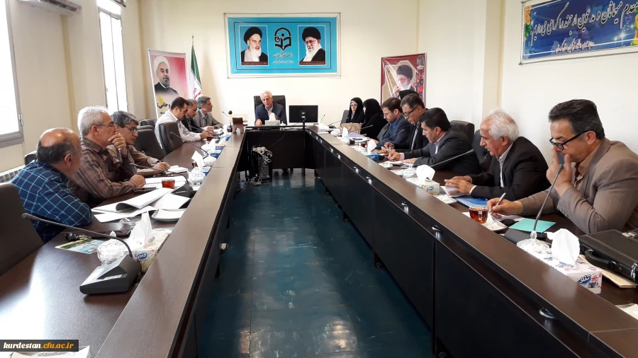 در سالن کنفرانس مدیریت امور پردیس های استان کردستان برگزار شد

کارگروه اجرایی، برگزاری مصاحبه ی پذیرفته شدگان چند برابر ظرفیت استخدام پیمانی آموزش و پرورش در سال 97 تشکیل شد. 4