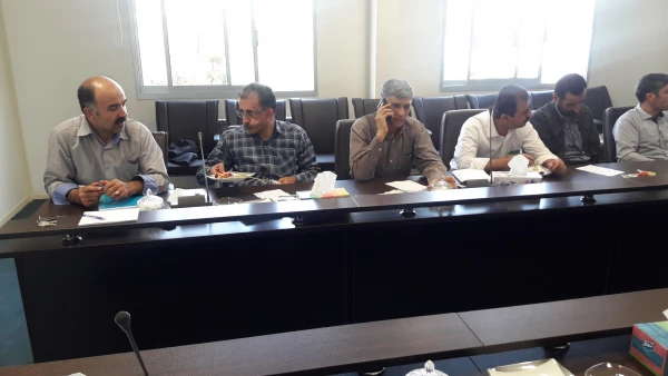 در سالن کنفرانس مدیریت امور پردیس های استان کردستان برگزار شد؛

جلسه هماهنگی با مصاحبه گران پذیرفته شدگان چند برابر ظرفیت آزمون استخدام پیمانی سال ۹۷ آموزش و پرورش استان کردستان 4