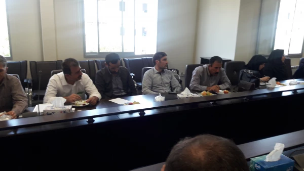 در سالن کنفرانس مدیریت امور پردیس های استان کردستان برگزار شد؛

جلسه هماهنگی با مصاحبه گران پذیرفته شدگان چند برابر ظرفیت آزمون استخدام پیمانی سال ۹۷ آموزش و پرورش استان کردستان 5