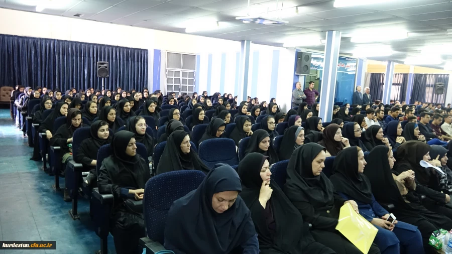 دکتر یحیی معروفی در مراسم استقبال از نو دانشجومعلمان دانشگاه فرهنگیان:

نقش معلمان امروز به عنوان کارگزارن فکور تعلیم و تربیت در تغییر و تحولات آینده نقشی بی دلیل است 6