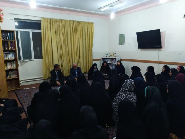 در هفته سلامت انجام شد؛

بازدید دکتر معروفی از سراهای دانشجویی پردیس بنت الهدی صدر سنندج 3