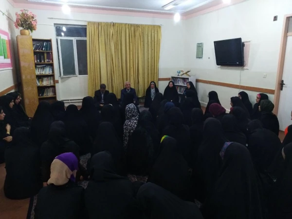 در هفته سلامت انجام شد؛

بازدید دکتر معروفی از سراهای دانشجویی پردیس بنت الهدی صدر سنندج 2