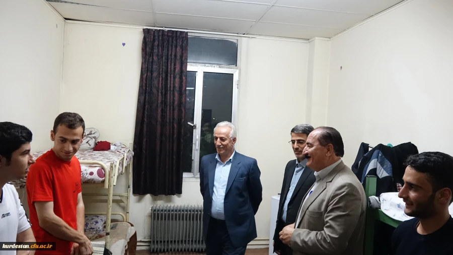 بازدید سر زده دکتر معروفی از سراهای دانشجویی پردیس شهید مدرس 7
