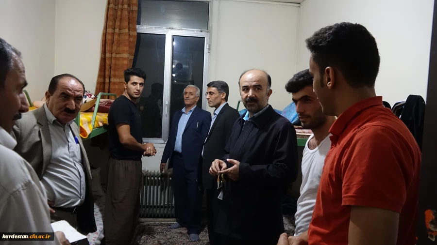بازدید سر زده دکتر معروفی از سراهای دانشجویی پردیس شهید مدرس 9