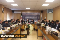 حضور دکتر معروفی در بیستمین نشست شورای دانشگاه

با هدف بررسی و تصویب برنامه درسی مهارت آموزان ماده 28 برگزار شد 6