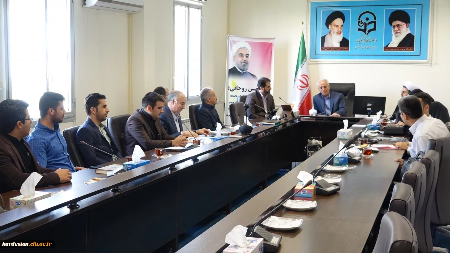 در شورای فرهنگی اجتماعی دانشگاه فرهنگیان کردستان ؛

مسئول بسیج دانشجویی پردیس شهید مدر س معرفی شد. 3