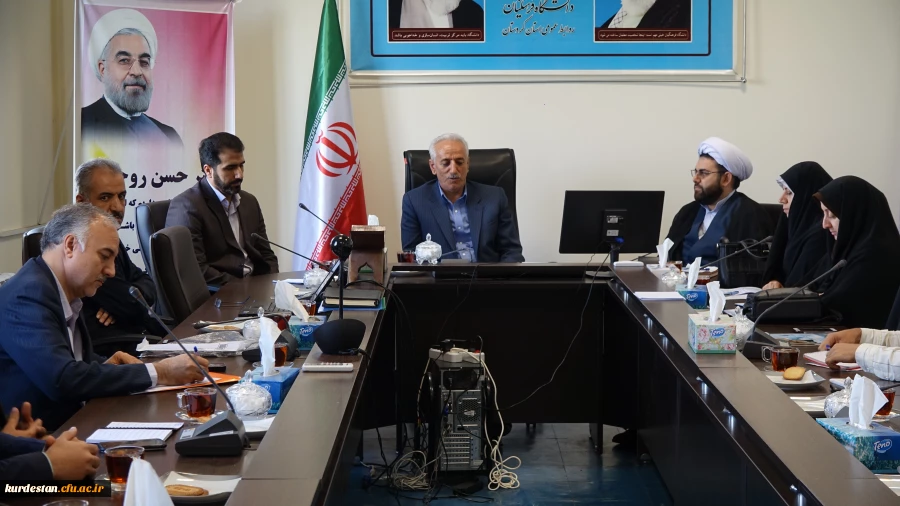 در شورای فرهنگی اجتماعی دانشگاه فرهنگیان کردستان ؛

مسئول بسیج دانشجویی پردیس شهید مدر س معرفی شد. 4