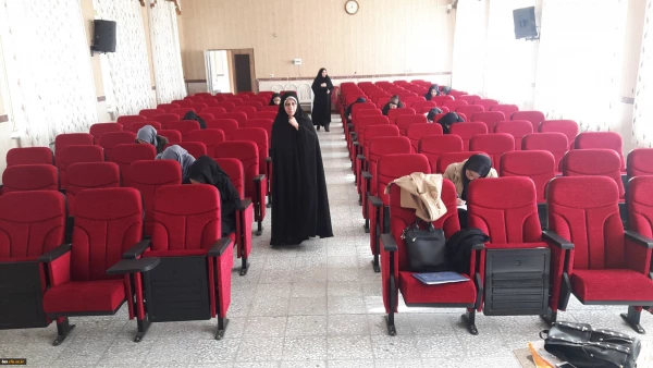 در پردیس بنت الهدی صدر برگزار شد؛

مسابقه کتابخوانی اصول و مبانی پدافند غیرعامل و اعلام نتایج 3