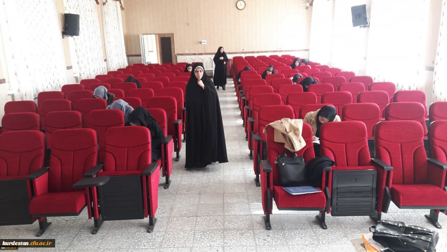 در پردیس بنت الهدی صدر برگزار شد؛

مسابقه کتابخوانی اصول و مبانی پدافند غیرعامل و اعلام نتایج 3