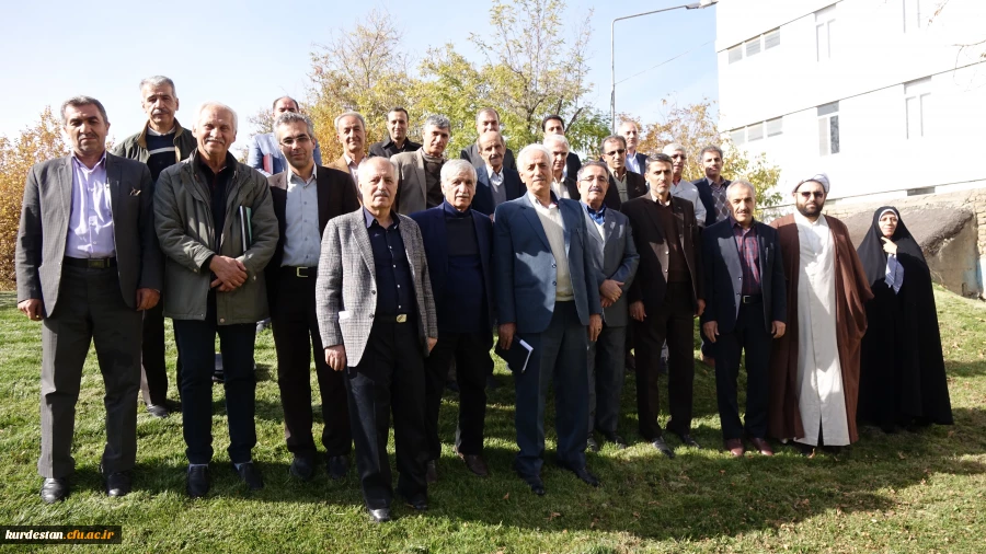 در راستای برنامه های نکو داشت یکصدمین سالگرد تربیت معلم برگزار شد:

نشست هم اندیشی با پیشکسوتان تربیت معلم استان کردستان 16