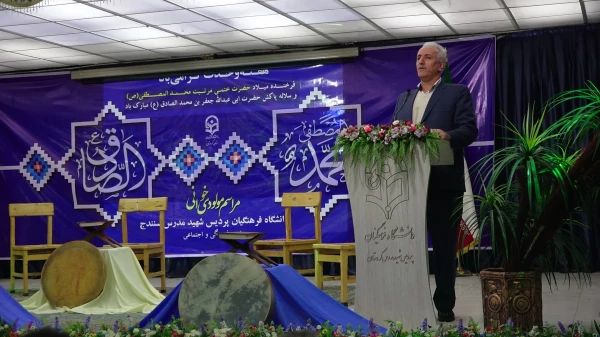 در پردیس شهید مدرس برگزار ش؛

برگزاری مراسم مولودی خوانی بمناسبت آغاز هفته وحدت 6