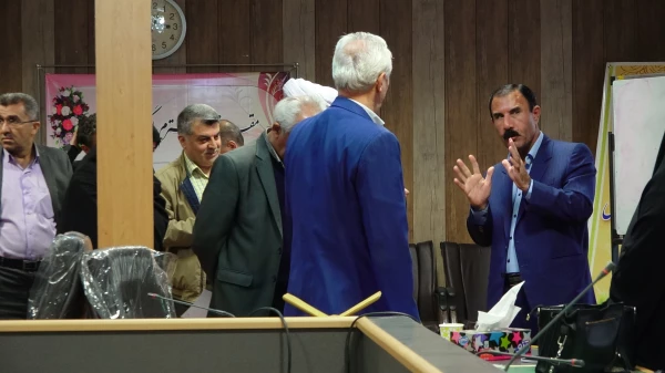 در سالن جلسات پردیس شهید مدرس برگزار شد:

انتخابات مدیران گروه های آموزشی پردیس های دانشگاه فرهنگیان استان کردستان 10